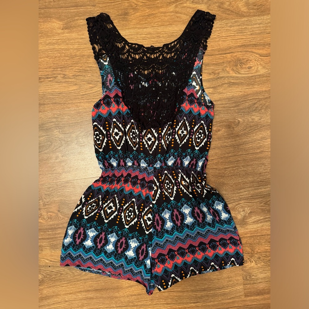 Romper - Picture 2 of 3